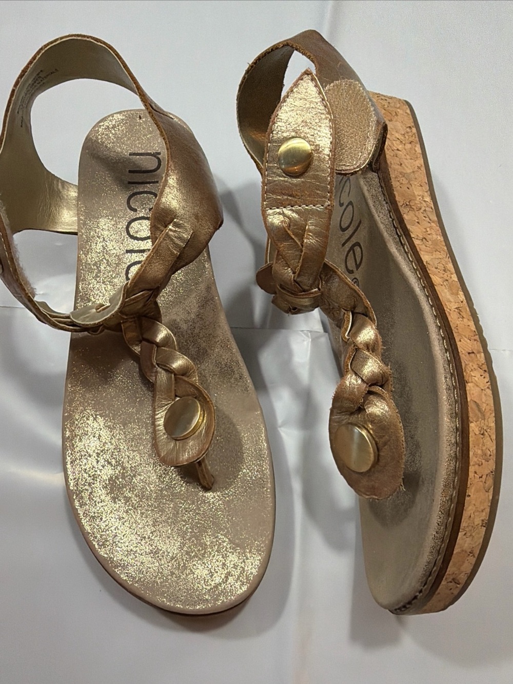 GOLD KAILANI Metallic Leather Braided Thong Sandals Size 7.5M NICOLE cork Wedge